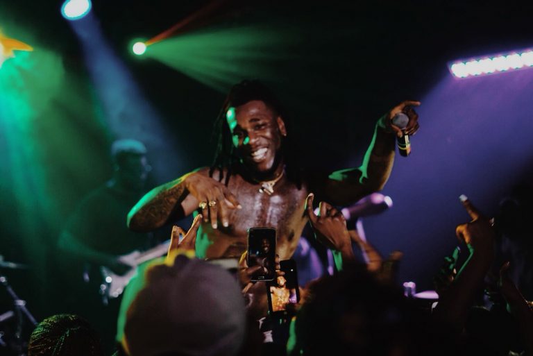 Burna Boy Kicks Off Life On The Outside US Tour In Grand Style World